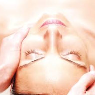 Lúxusandlitsbað með steinanuddi ásamt vax/plokkun á augabrúnum