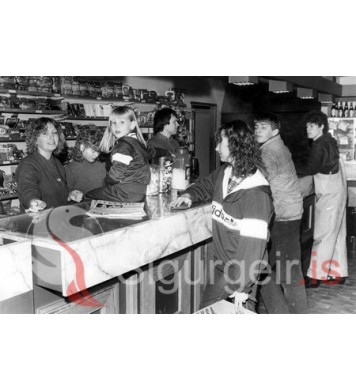 Friðarhafnarskýlið.