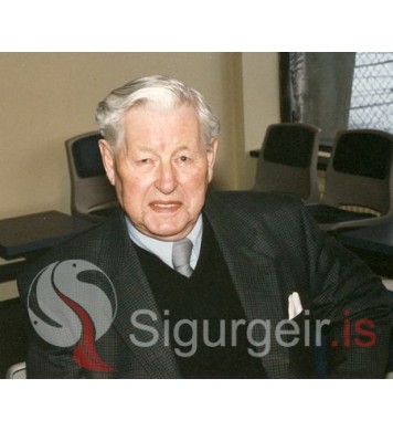 Óskar Vigfússon á Hálsi.