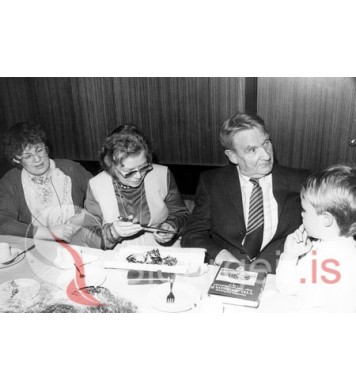 Á Bókasafni Vestmannaeyja.