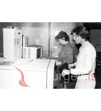 Kristin Garðars og Auðbjörg.