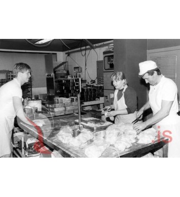 Í Vilberg-kökuhúsi.