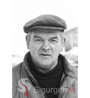Kalli á Hafliða.