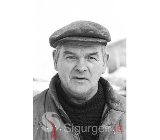 Kalli á Hafliða.