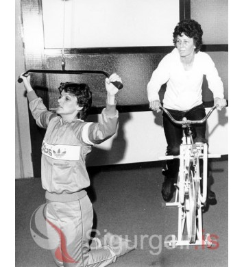 Í Íþróttamiðstöðinni.