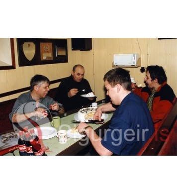 Um borð í Smáey Ve.