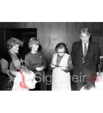 Á Bókasafni Vestmannaeyja.