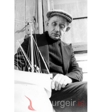 Guðmundur Ástgeirsson.