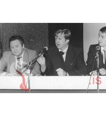 Jón Kjartans, Jón Trausta, Runi á Hvanneyri.