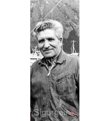 Elli í  Ólafshúsum.