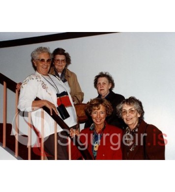 Landakirkja skoðuð.