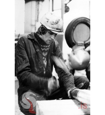 Í Vélsmiðjunni Magna.