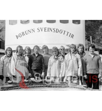 Áhöfnin á Þórunni Sveinsdóttur VE-401.