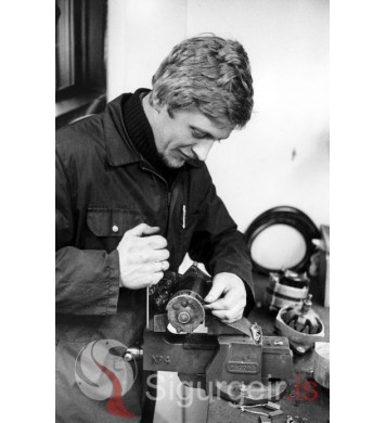 Einar Hallgrímsson.