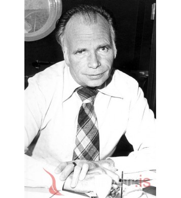 Hjálmar í bankanum.