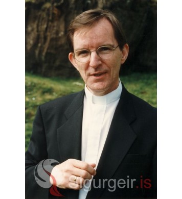 Sr. Karl Sigurbjörnsson.