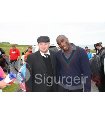 Styrktargolfmót í Eyjum.