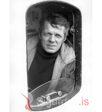 Einar Pálsson frá Héðinshöfða.