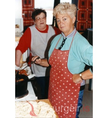 Alla og Lilla Óskarsdætur