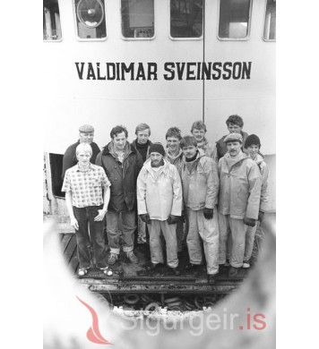 Áhöfnin á Valdimari Sveinssyni VE-22.