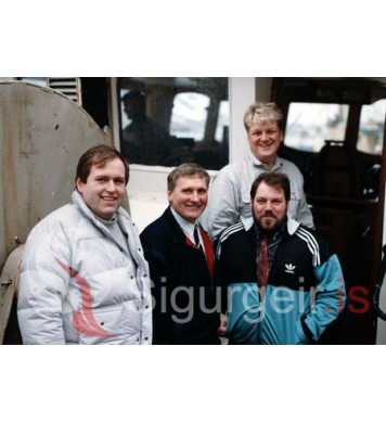 Skipstjóri og útgeðarmenn á Öðling VE-202.