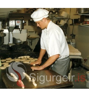 Hjá Arnóri bakara.