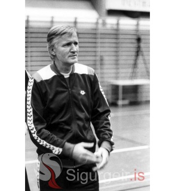 Handboltaþjálfari.
