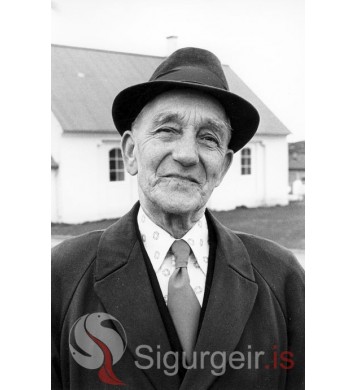 Þórður meðhjálpari.