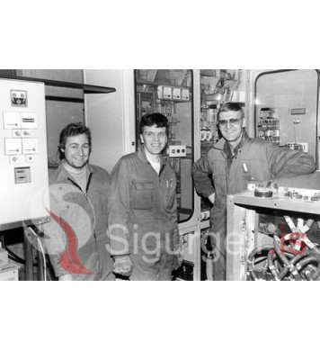 Starfsmenn á Rafveitu Vestmannaeyja.