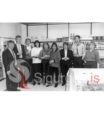 Starfsfólk Kaupfélags Vestmannaeyja.