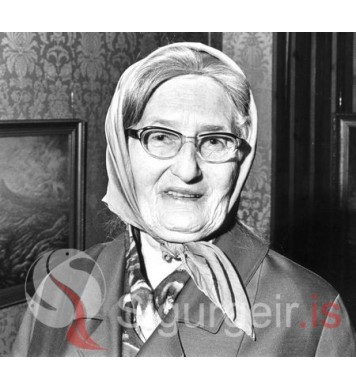 Nikolína Halldórsdóttir í Línubæ.