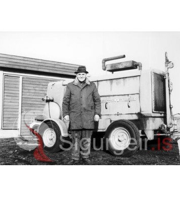 Sigurður Magnússon.