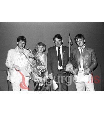 Ingi á Huginn  og fjölsk.