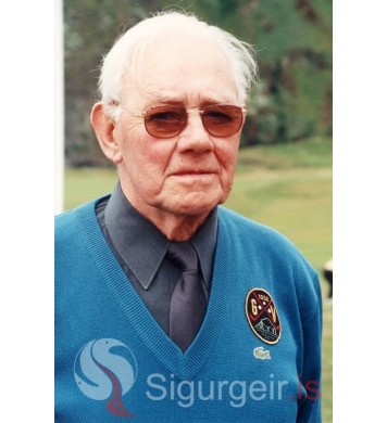 Sveinn Magnússon.