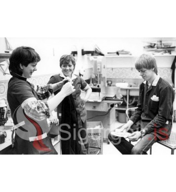 Í Kaupfélagi Vestmannaeyja.