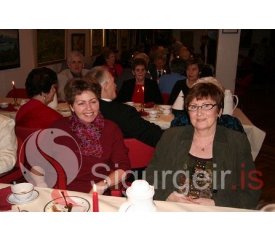 Steina og Stína Georgs.