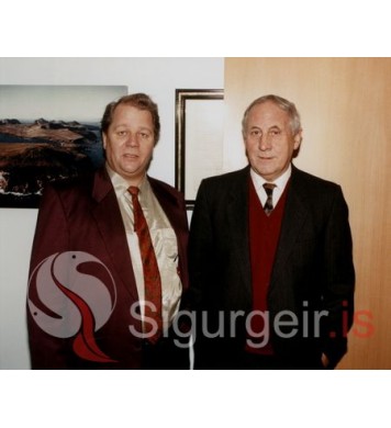 Hjörtur Hermanns og Jóhannes í bankanum.