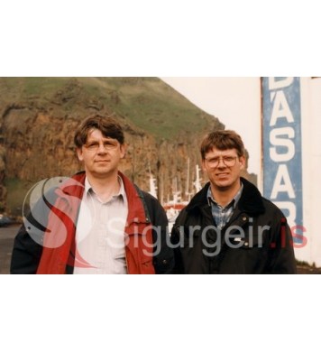 Simmi og Óðinn í Klöpp.