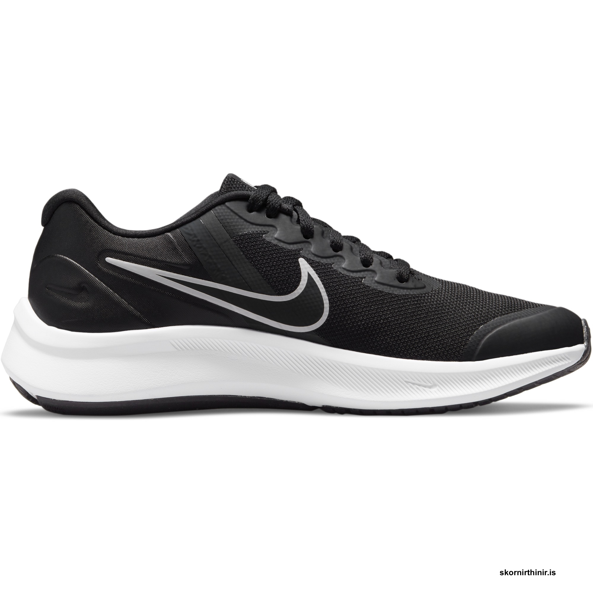 nike star runner black and white